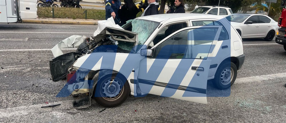 Κατεχάκη: Νεκροί και τραυματίες σε καραμπόλα αυτοκινήτων Κατεχάκη: Νεκροί και τραυματίες σε καραμπόλα αυτοκινήτων