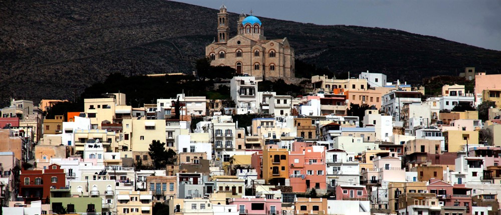 Τουρισμός (νησιά, τοπία και χαρακτηριστικές φωτό)