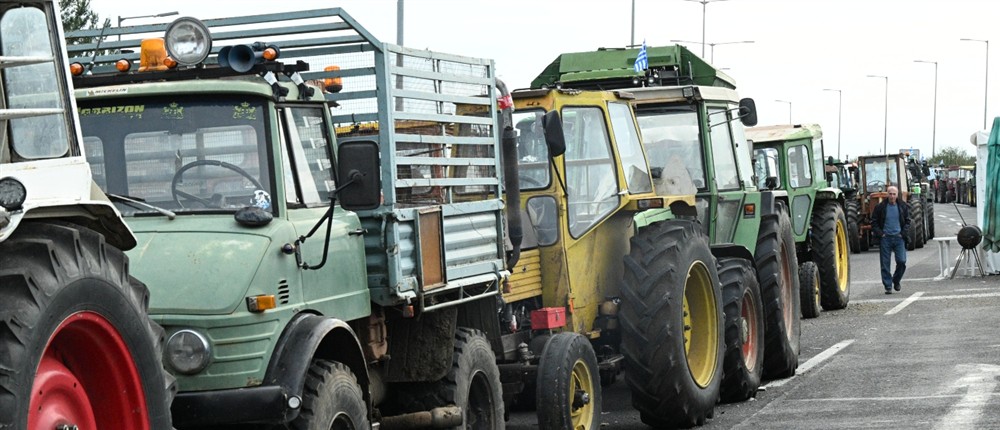 λαρισα - αγροτες - μπλοκα