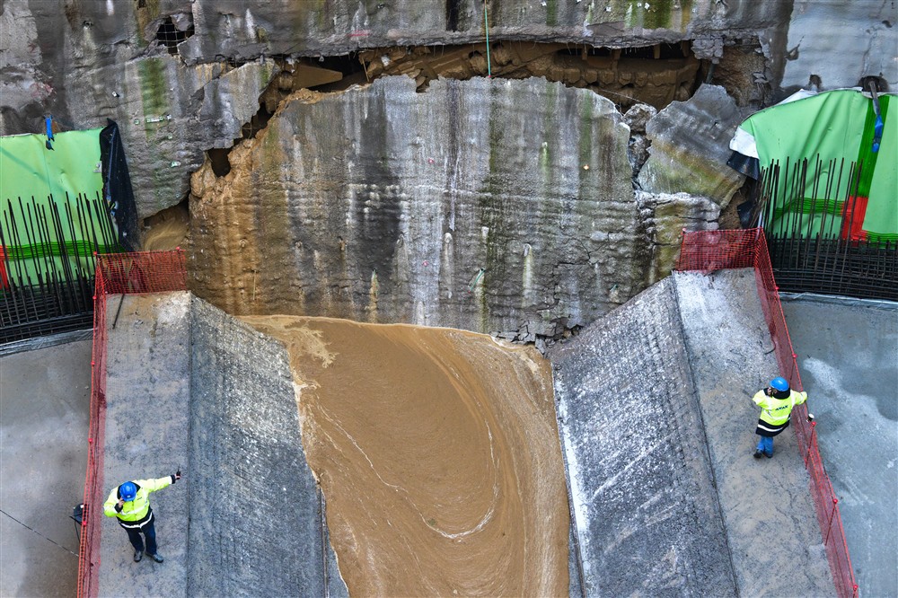 Μετροπόντικας Αθηνά - Γραμμή 4 Μετρό Μετροπόντικας Αθηνά - Γραμμή 4 Μετρό
