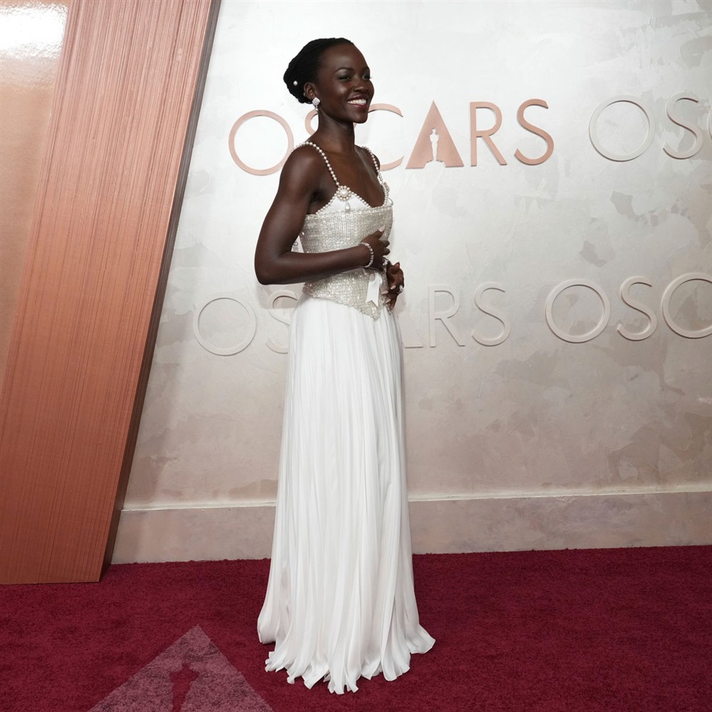 εμφανισεις lupita εμφανισεις lupita