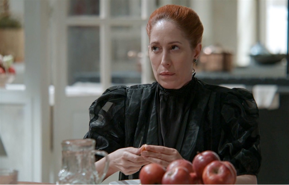 Κόρα Καρβούνη