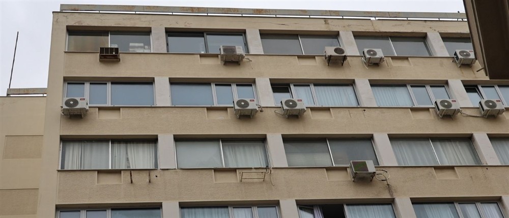 Πτώση γυναίκας-ακάλυπτος