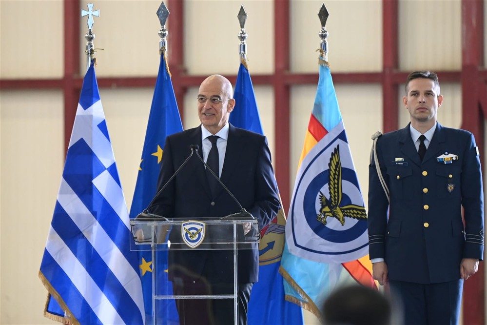 Νίκος Δένδιας - Πτέρυγα Μάχης Νίκος Δένδιας - Πτέρυγα Μάχης