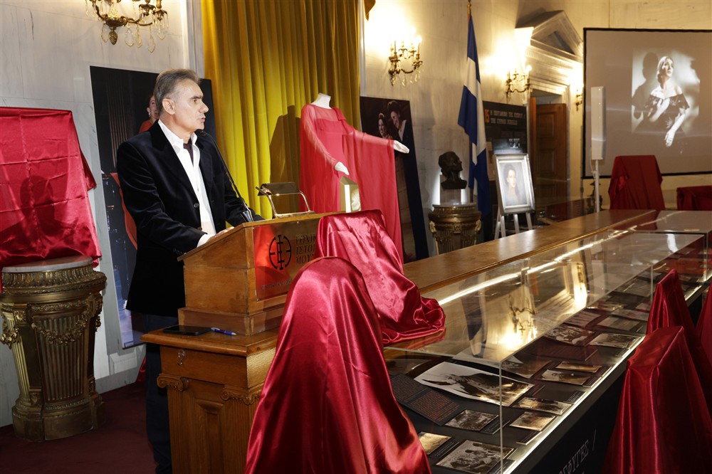 Νίκος Χαραλαμπόπουλος