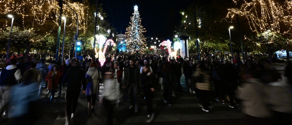 Χριστούγεννα - Αθήνα - χριστουγεννιάτικο δέντρο - Φωταγώγηση Χριστούγεννα - Αθήνα - χριστουγεννιάτικο δέντρο - Φωταγώγηση