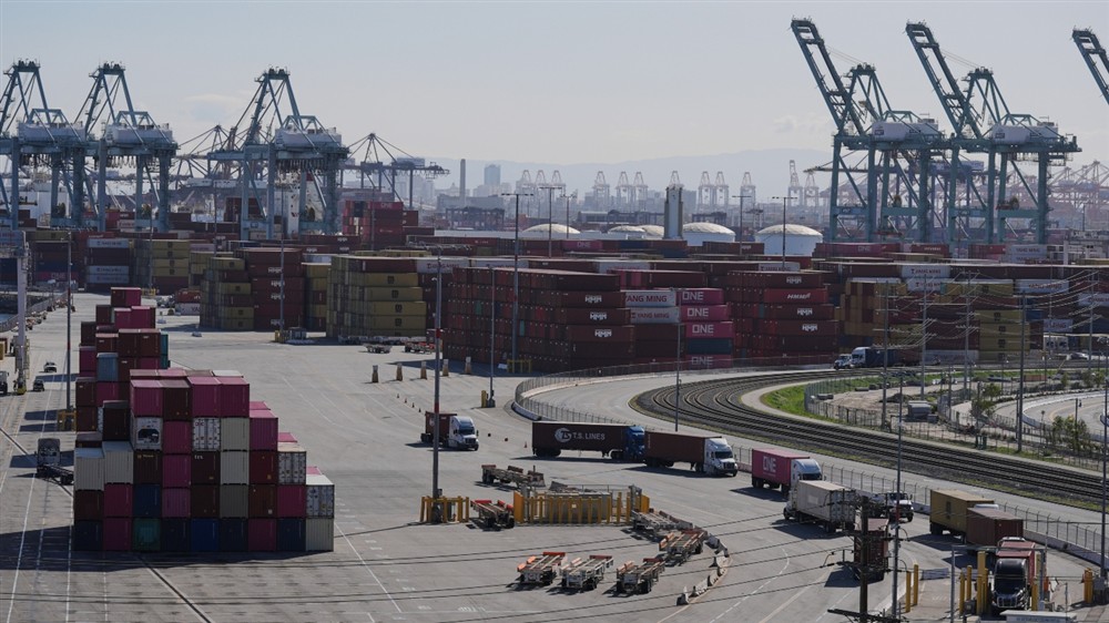 Κοντέινερ - πλοία - λιμάνι Κοντέινερ - πλοία - λιμάνι