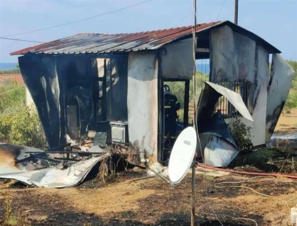 Κεφαλονιά - Φωτιά - Σπίτι - Διασωληνομένος Κεφαλονιά - Φωτιά - Σπίτι - Διασωληνομένος