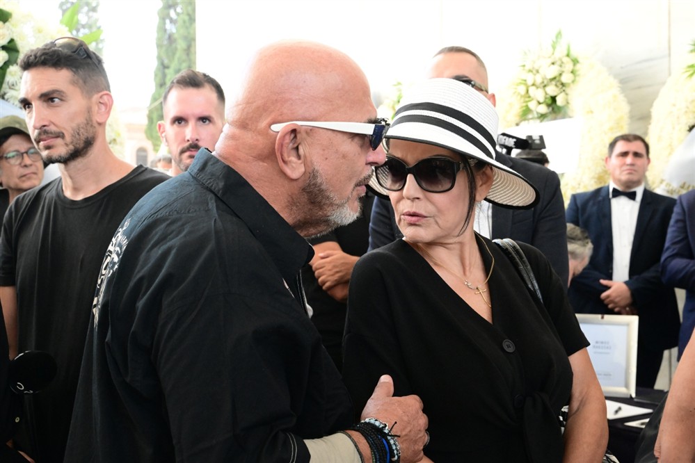 Μίμης Πλέσσας - κηδεία Μίμης Πλέσσας - κηδεία