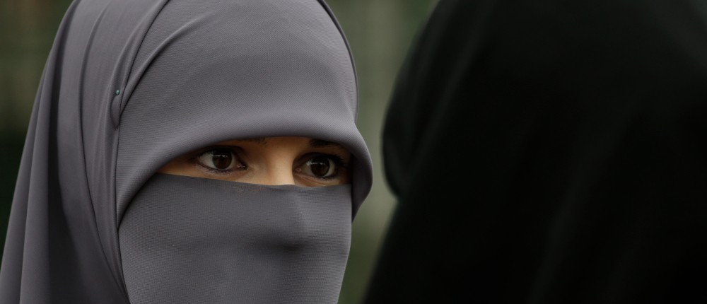 AP - Χιτζαμπ - μουσουλμάνες - μαντήλα AP - Χιτζαμπ - μουσουλμάνες - μαντήλα