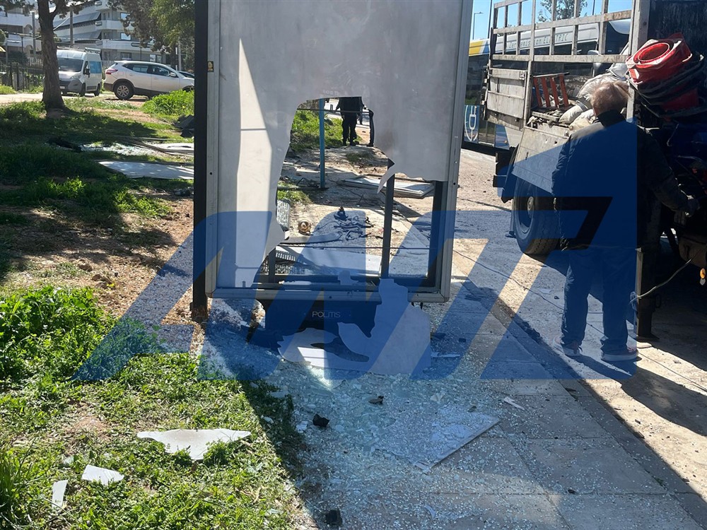 Τροχαίο στη Γλυφάδα Τροχαίο στη Γλυφάδα