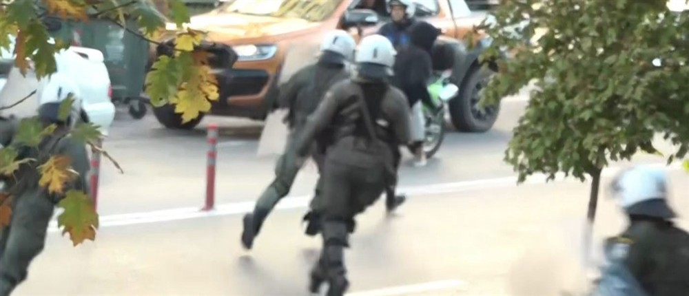 Δίκη Άλκη Καμπανού - ΜΑΤ Δίκη Άλκη Καμπανού - ΜΑΤ