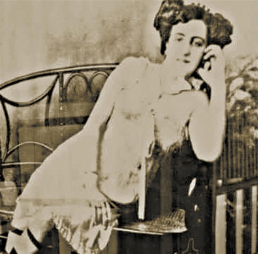 Τάφος - Μαντάμ Ορτάνς Τάφος - Μαντάμ Ορτάνς