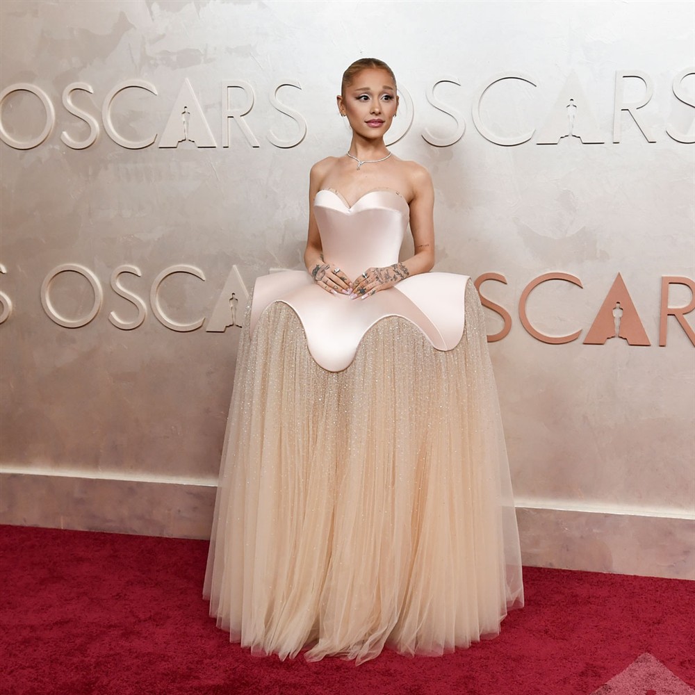 εμφανισεις ariana grande εμφανισεις ariana grande