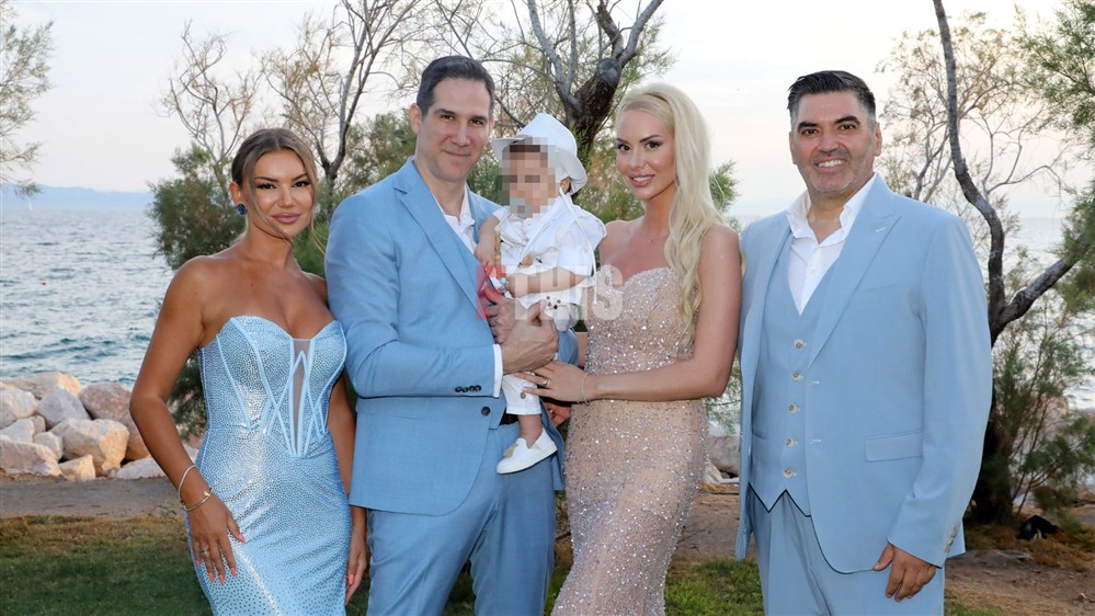 Τζούλια Κόλλια Τζούλια Κόλλια