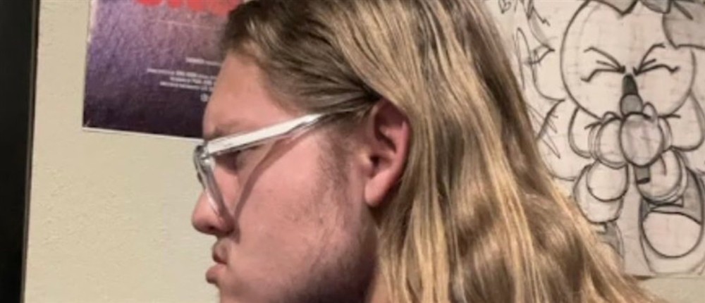 Τόμας Κρουκ - Επίθεση Τραμπ Τόμας Κρουκ - Επίθεση Τραμπ