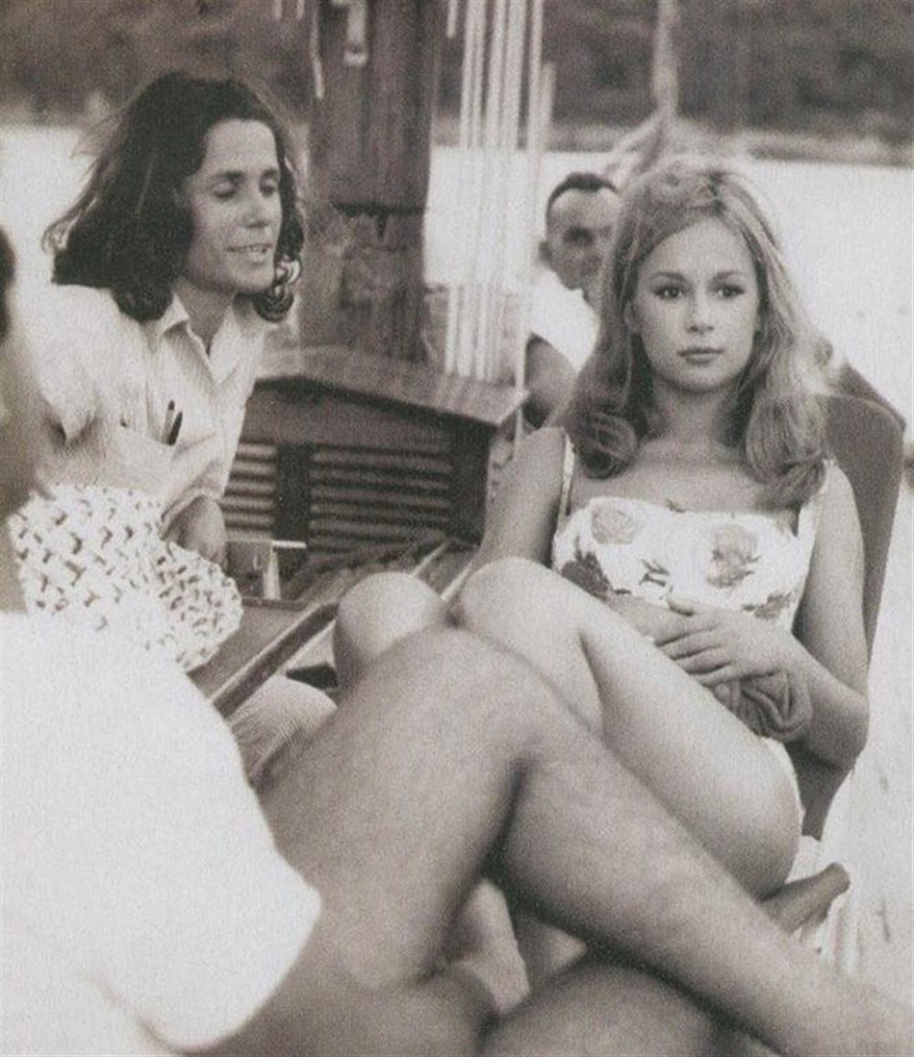 Αλίκη Βουγιουκλάκη - σπάνιες αδημοσίευτες φωτογραφίες