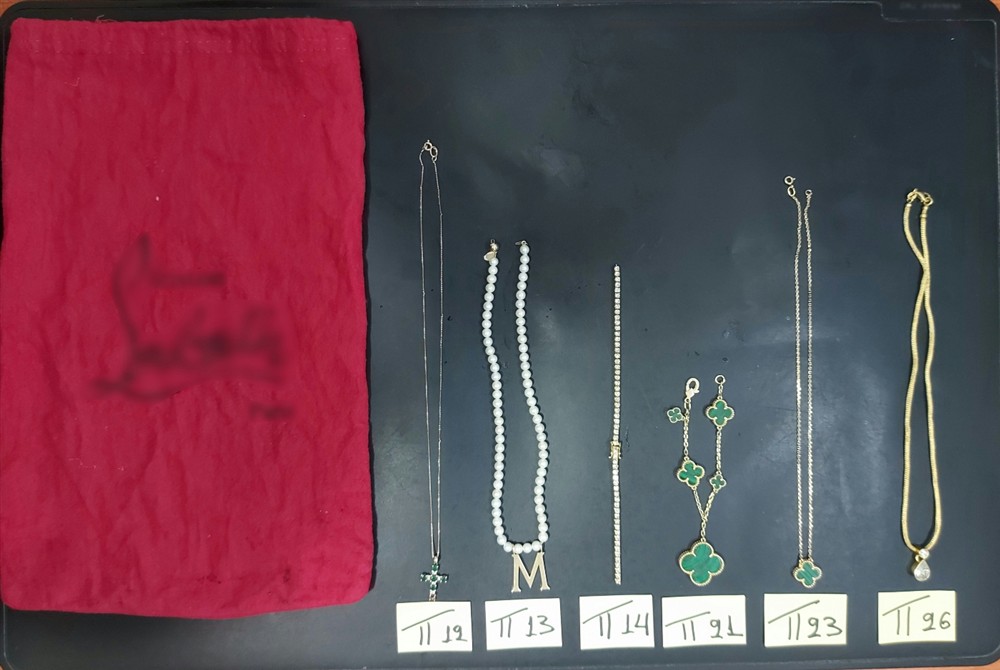 κοσμήματα κοσμήματα