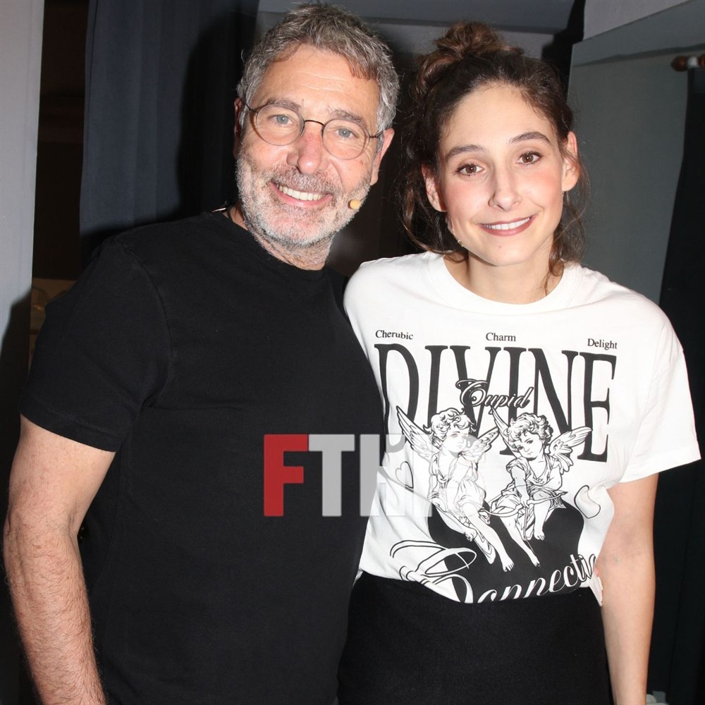 Θοδωρής Αθερίδης - Σμαράγδα Καρύδη Θοδωρής Αθερίδης - Σμαράγδα Καρύδη