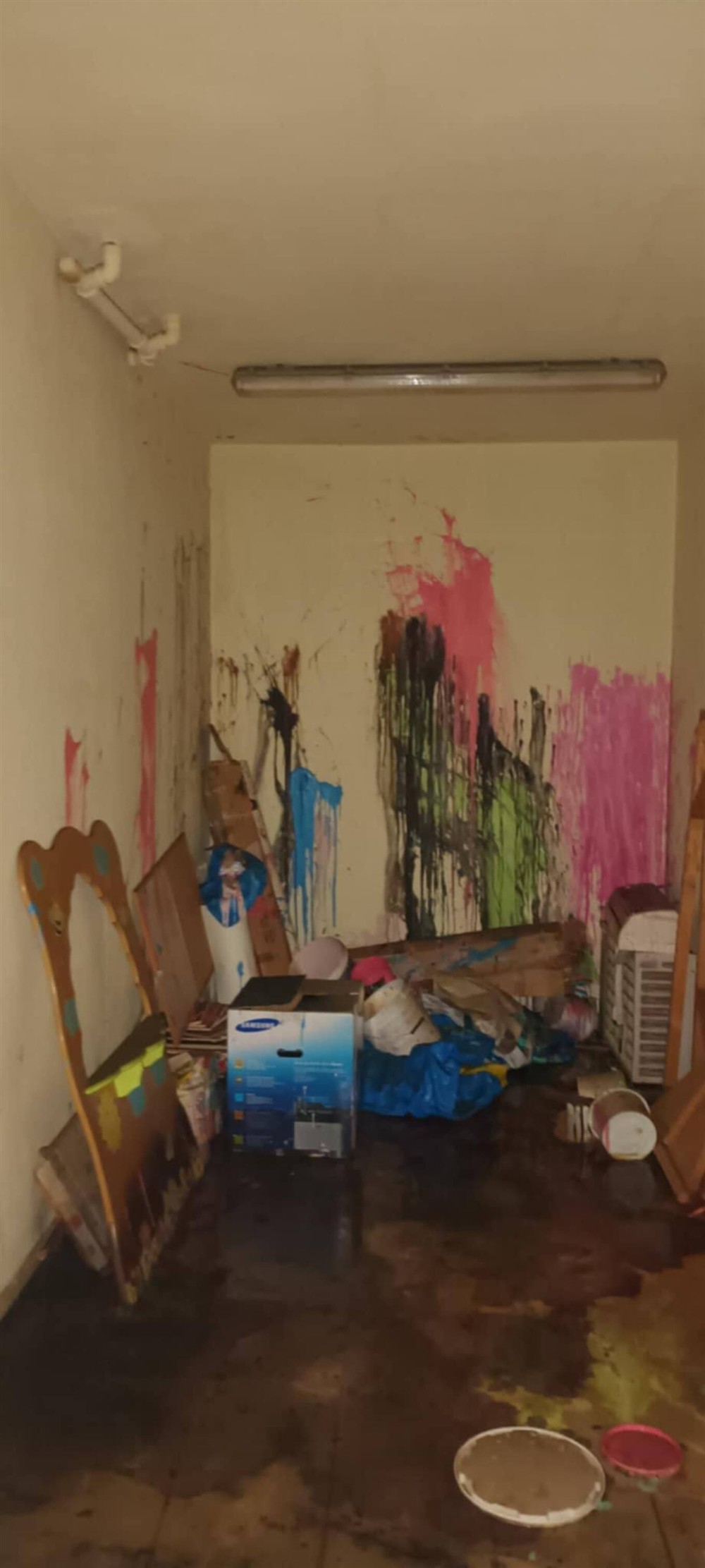 μπογιές - παιδικός σταθμός - βανδαλισμός μπογιές - παιδικός σταθμός - βανδαλισμός