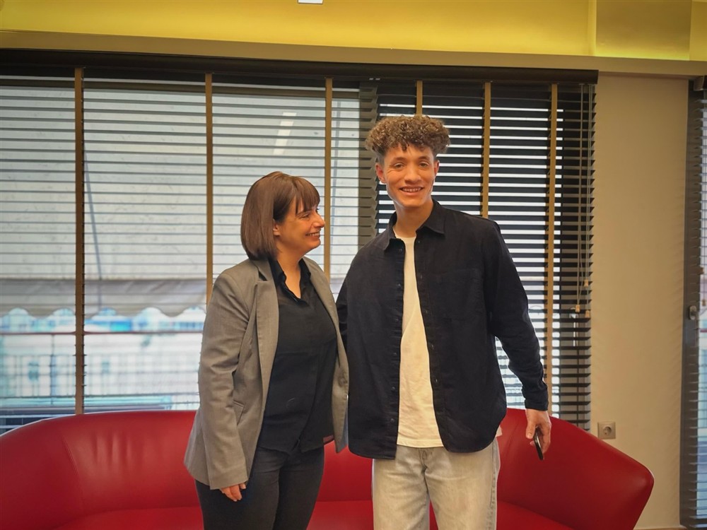 ΦΑΜΕΛΟΣ - ΣΥΝΑΝΤΗΣΗ -  ΝΕΟΣ ΓΡΑΜΜΑΤΕΑΣ ΝΕΟΛΑΙΑΣ