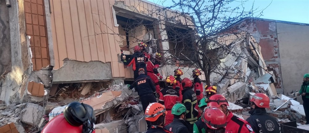 Τουρκία - Κατάρρευση κτιρίου