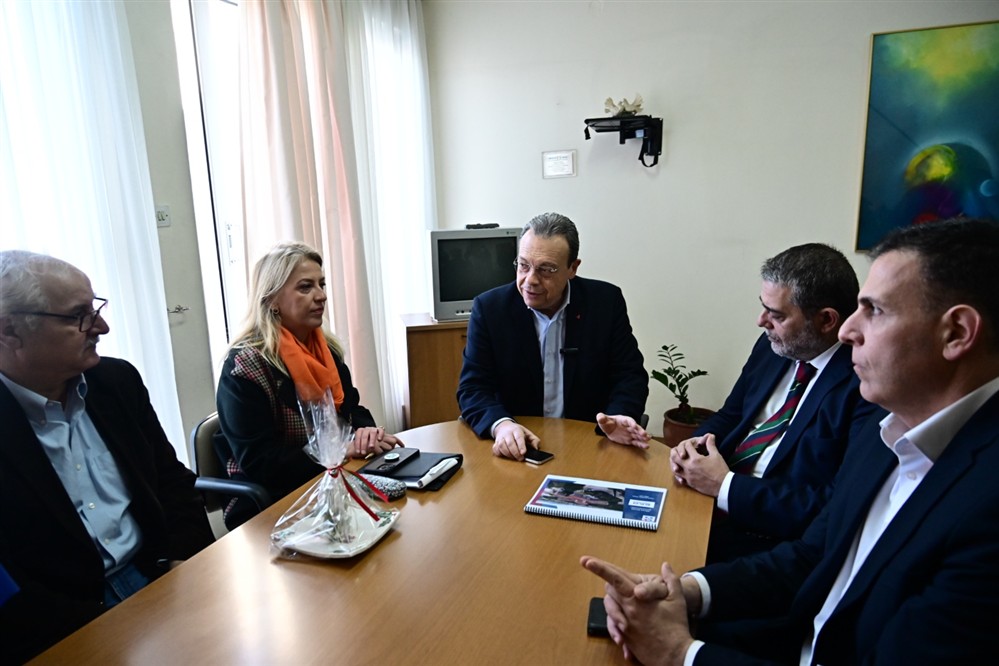 Σωκράτης Φάμελλος - Ίλιον - ΣΥΡΙΖΑ Σωκράτης Φάμελλος - Ίλιον - ΣΥΡΙΖΑ