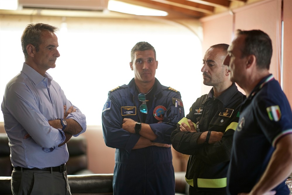 Κυριάκος Μητσοτάκης - Αεροπορική Βάση Ελευσίνας Κυριάκος Μητσοτάκης - Αεροπορική Βάση Ελευσίνας