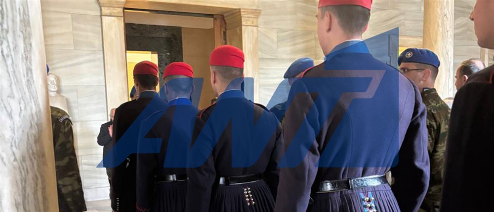 Τέμπη - Επεισόδια - Εύζωνες - Βουλή Τέμπη - Επεισόδια - Εύζωνες - Βουλή