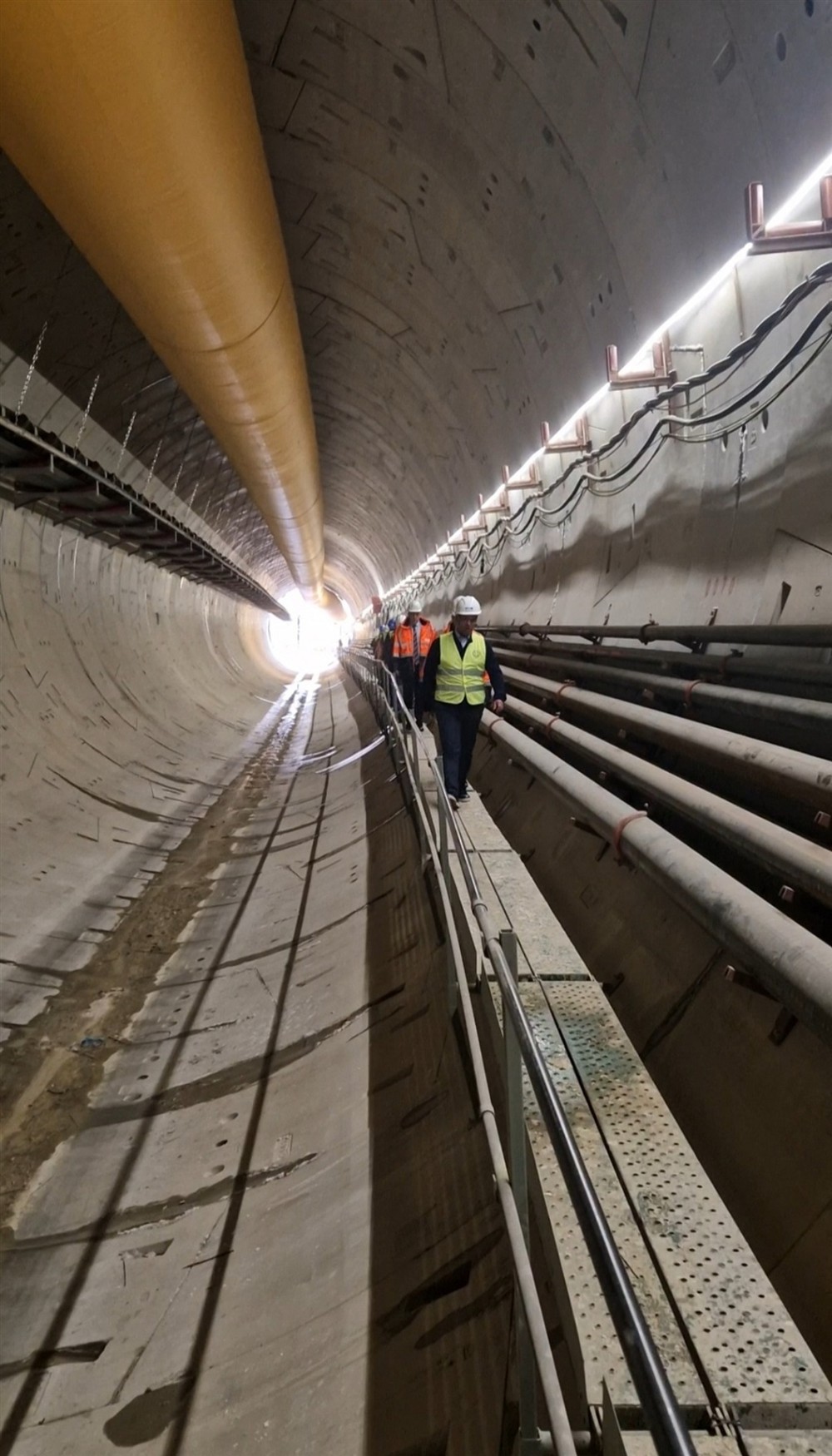 Χρήστος Σταϊκούρας - Γραμμή 4 - Μετρό Χρήστος Σταϊκούρας - Γραμμή 4 - Μετρό