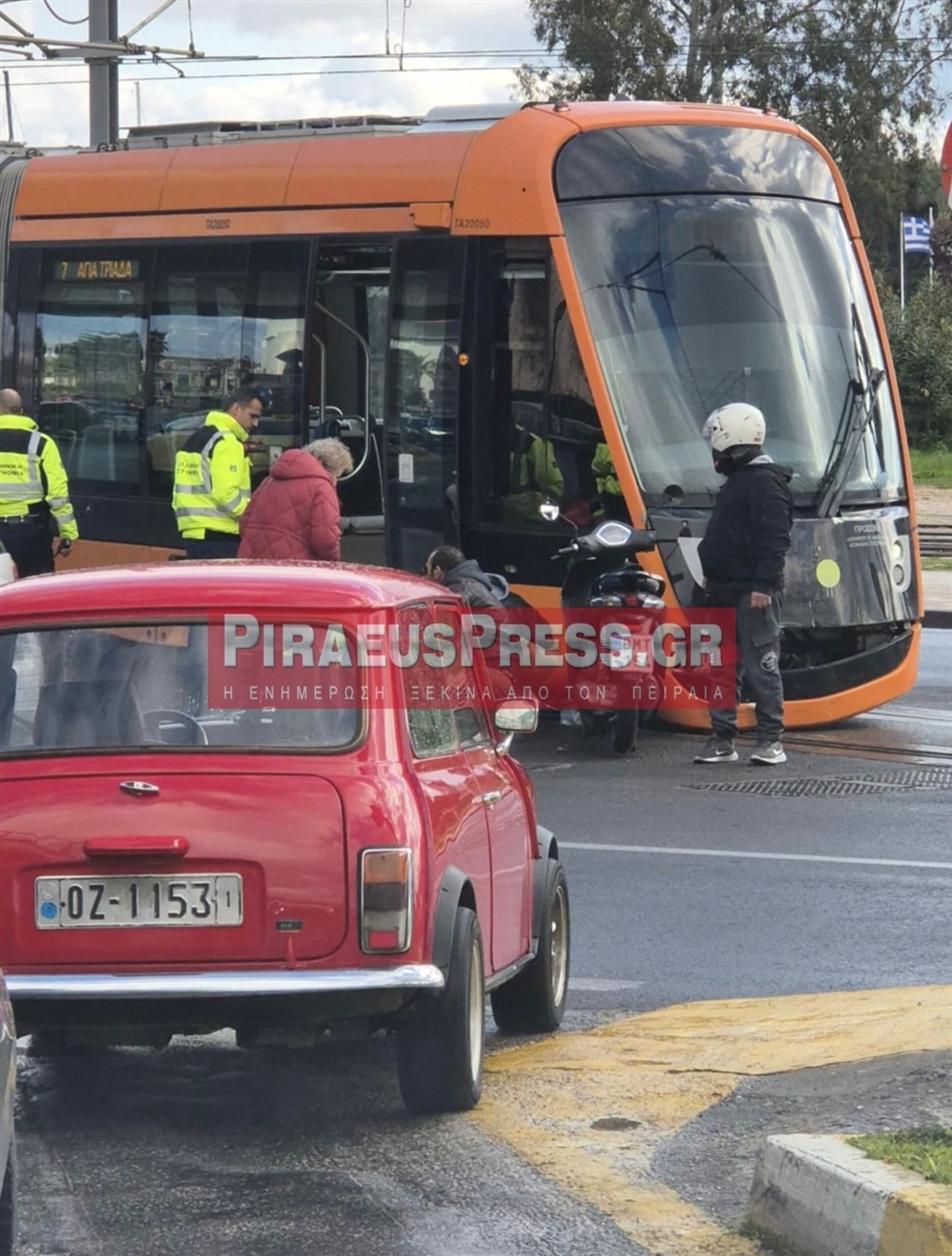 Τροχαίο - Ν. Φάληρο - τραμπ Τροχαίο - Ν. Φάληρο - τραμπ
