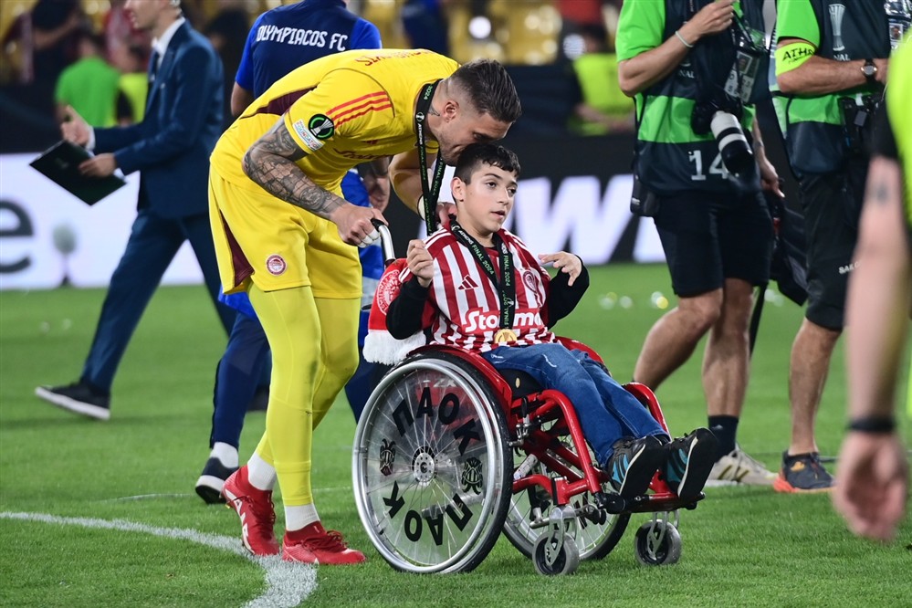 Γιάννης Παπασταφανάκης - Ολυμπιακός - Φιορεντινα Γιάννης Παπασταφανάκης - Ολυμπιακός - Φιορεντινα