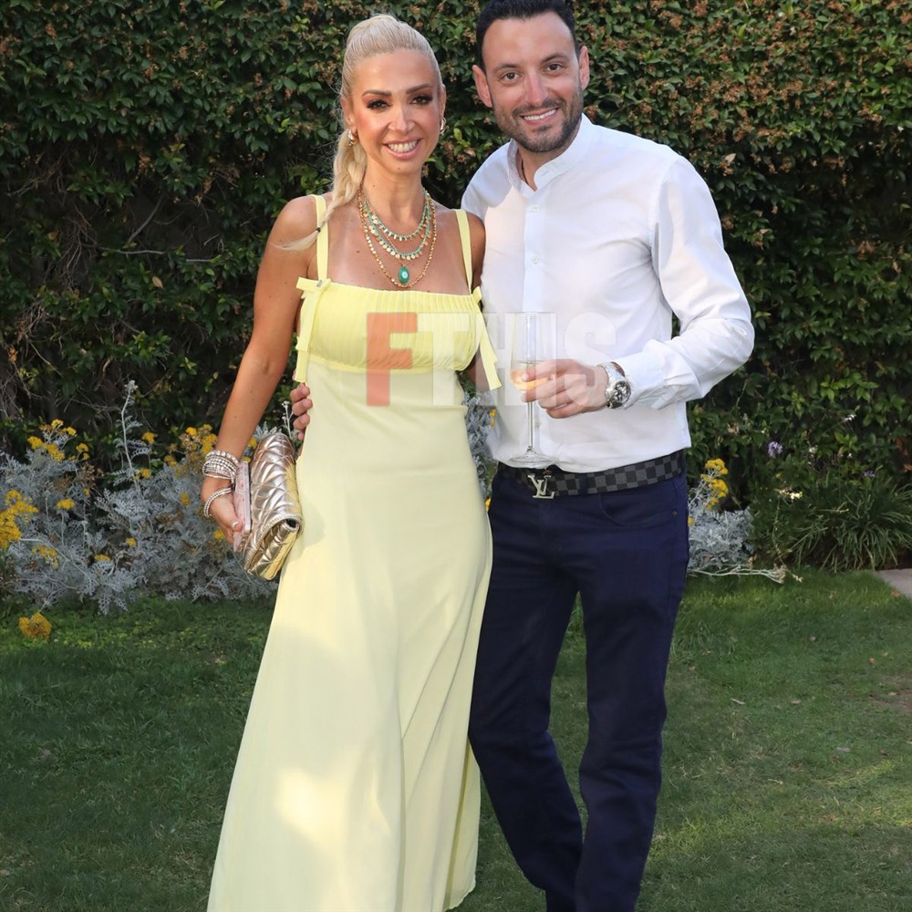 Τζούλια Κόλλια Τζούλια Κόλλια