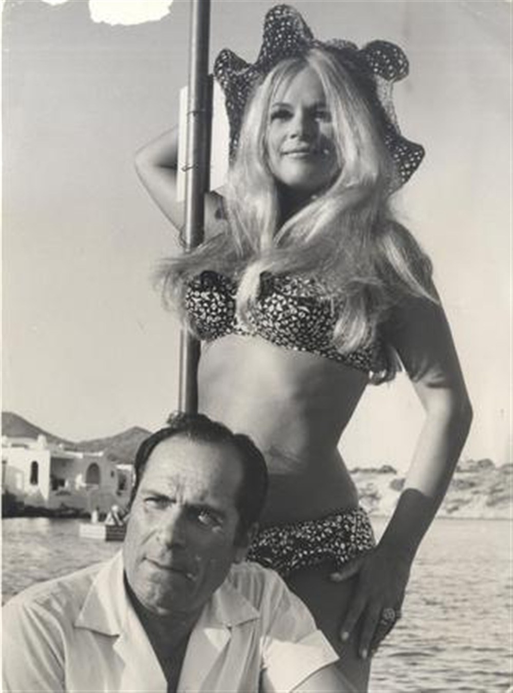 Αλίκη Βουγιουκλάκη Αλίκη Βουγιουκλάκη