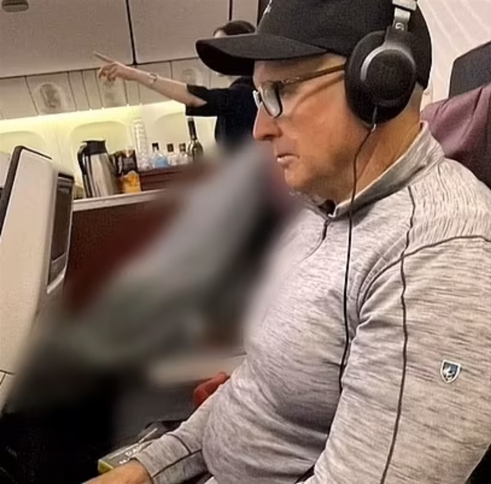 Ζευγάρι - αεροπλάνο - πτώμα