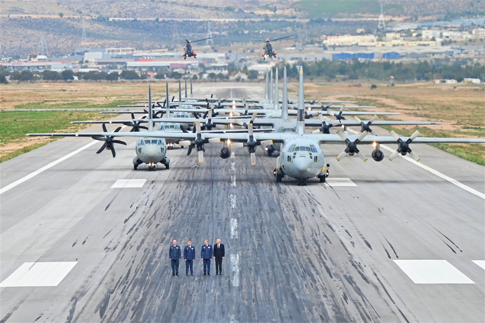 Νίκος Δένδιας - Πτέρυγα Μάχης Νίκος Δένδιας - Πτέρυγα Μάχης