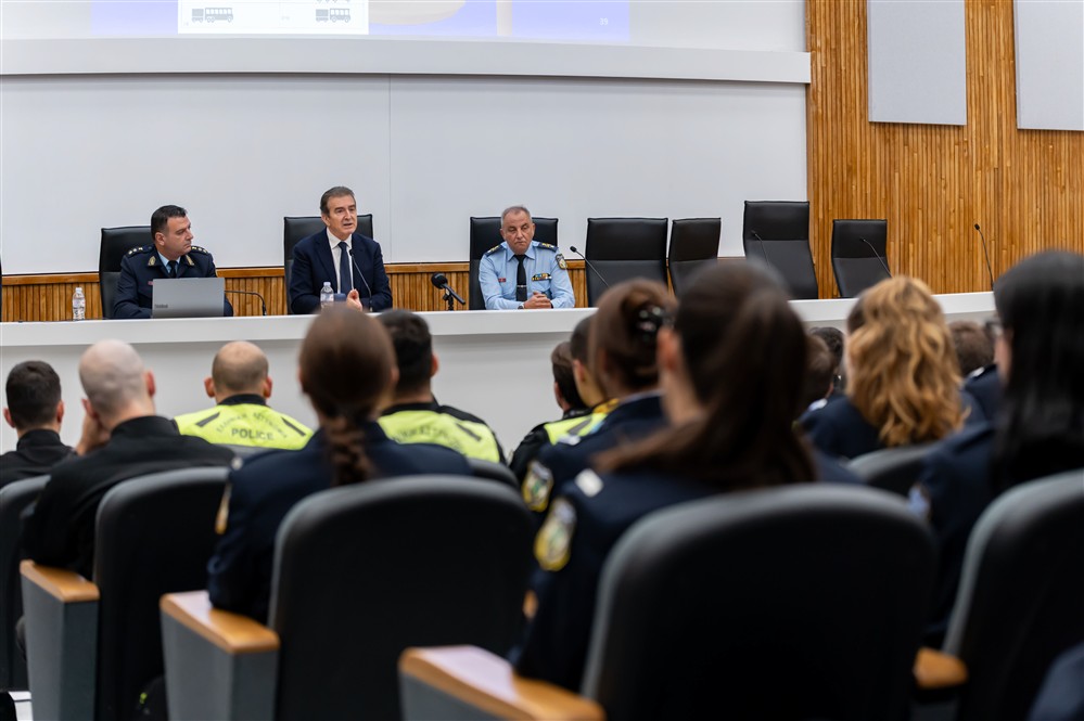 Χρυσοχοΐδης