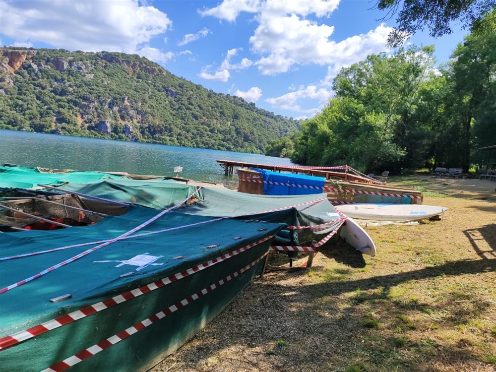 Λίμνη Ζηρού - Παράνομες κατασκευές Λίμνη Ζηρού - Παράνομες κατασκευές
