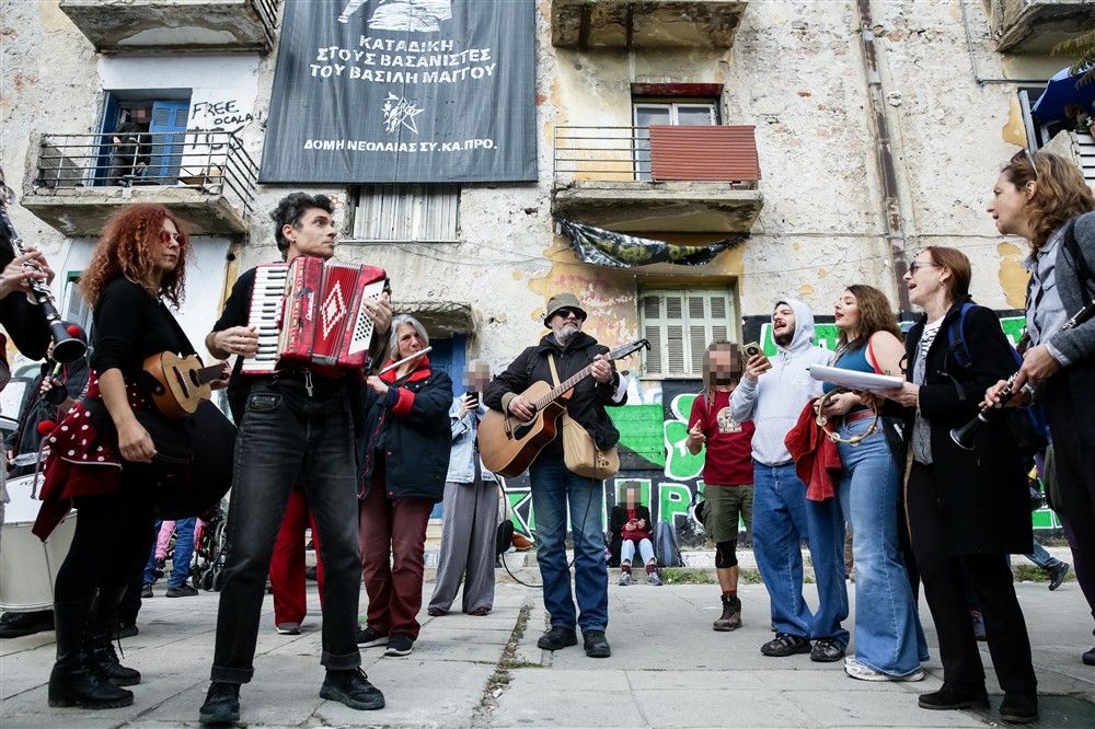 Προσφυγικά - Πορεία