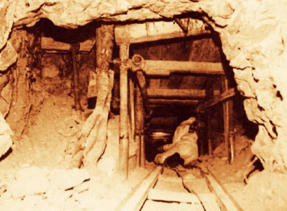 Διάρρηξη - ριφιφί του αιώνα - Τράπεζα Εργασίας - Αθήνα - 21 Δεκεμβρίου 1992 Διάρρηξη - ριφιφί του αιώνα - Τράπεζα Εργασίας - Αθήνα - 21 Δεκεμβρίου 1992