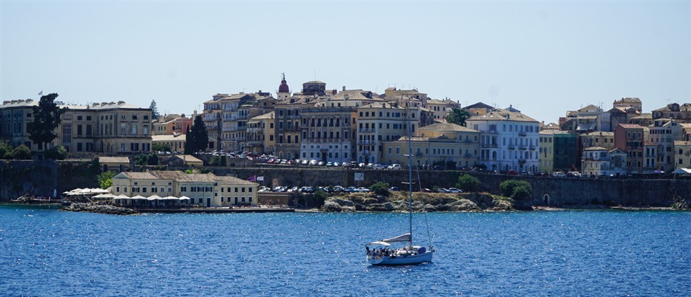 Τουρισμός (νησιά, τοπία και χαρακτηριστικές φωτό)