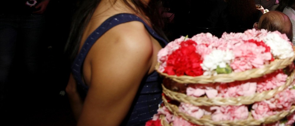 Μπουζούκια - κέντρο διασκέδασης Μπουζούκια - κέντρο διασκέδασης