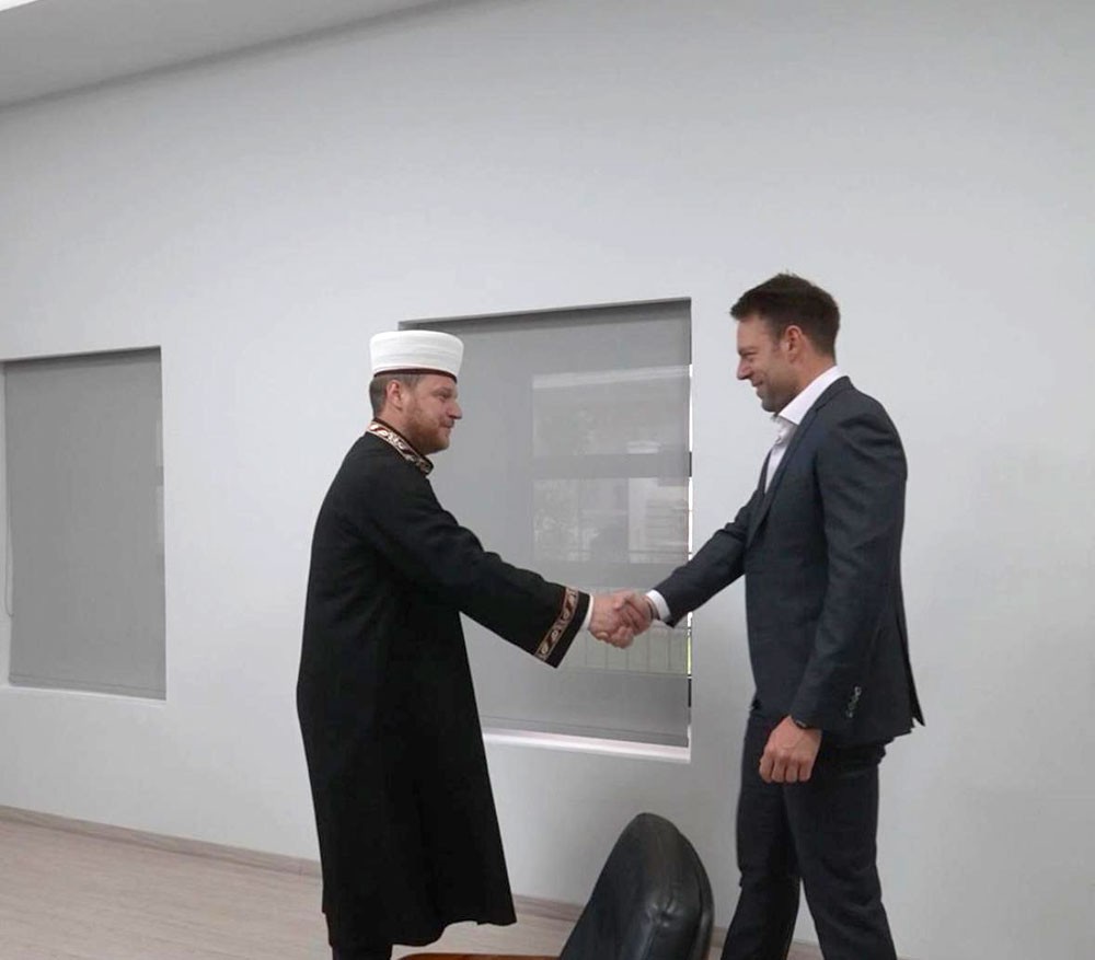 Στέφανος Κασσελάκης - Νεζντέν Χεμσερή Στέφανος Κασσελάκης - Νεζντέν Χεμσερή