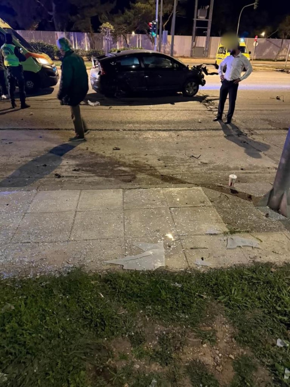 Γλυφάδα - Τροχαίο - Στάση λεωφορείου Γλυφάδα - Τροχαίο - Στάση λεωφορείου