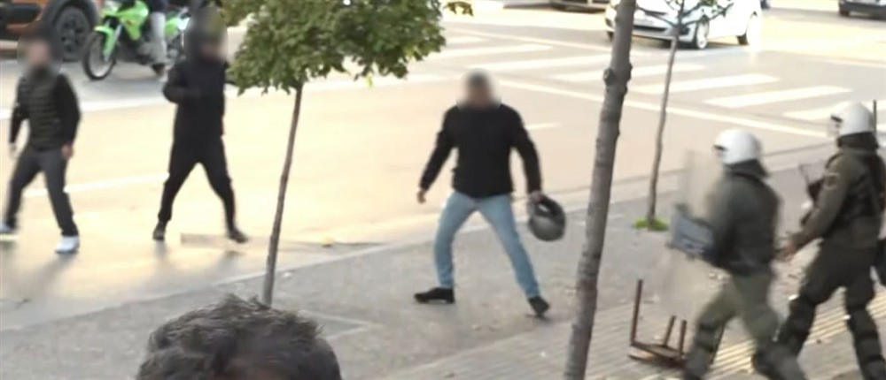 Δίκη Άλκη Καμπανού - ΜΑΤ Δίκη Άλκη Καμπανού - ΜΑΤ