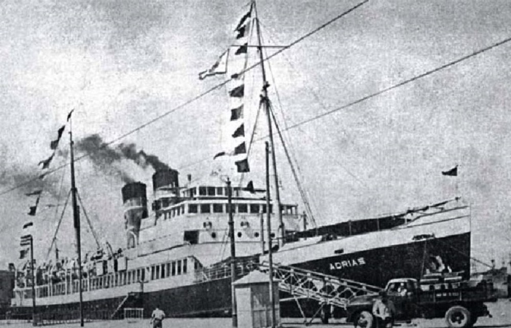 Αδριάς - ναυάγιο - Φαλκονέρα Αδριάς - ναυάγιο - Φαλκονέρα