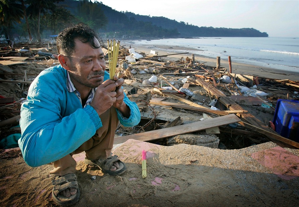Ασία - Τσουνάμι 2004 Ασία - Τσουνάμι 2004