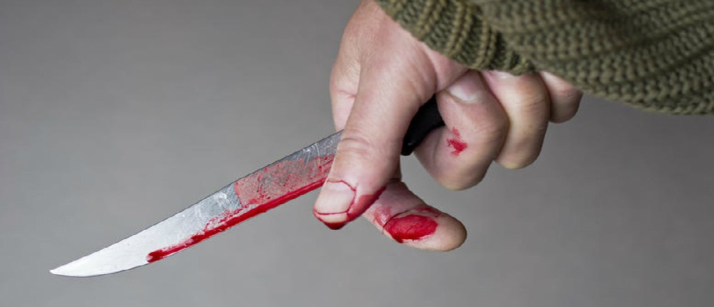 Μαχαίρι - αίμα Μαχαίρι - αίμα