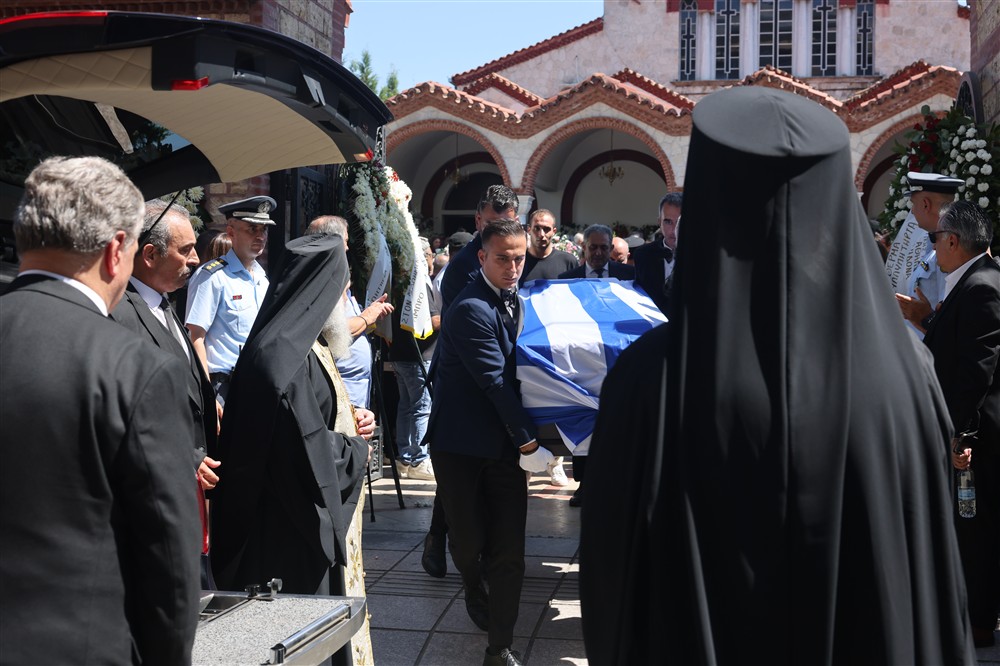 Κηδεία Απόστολου Βεσυρόπουλου Κηδεία Απόστολου Βεσυρόπουλου