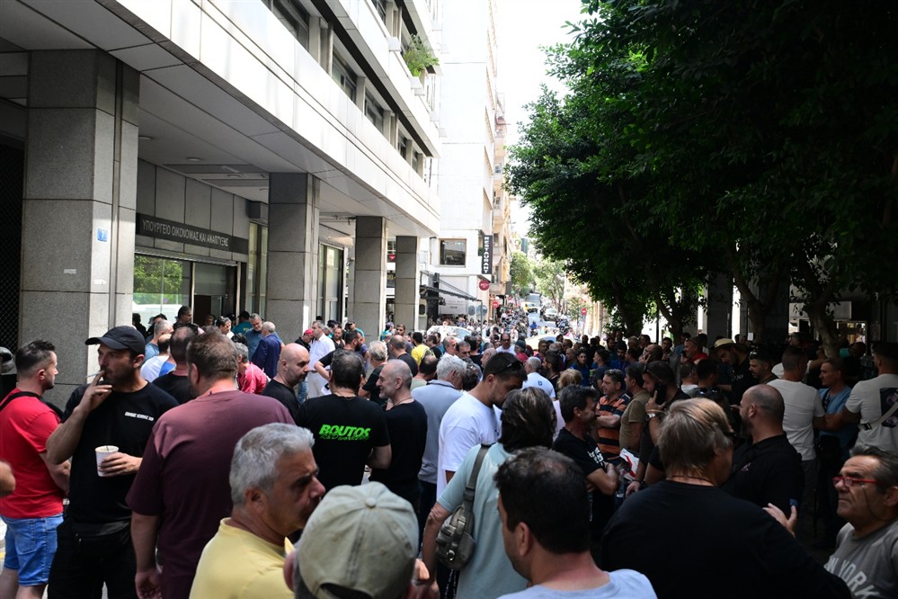 Συνεργεία - απεργία - κινητοποιήσεις